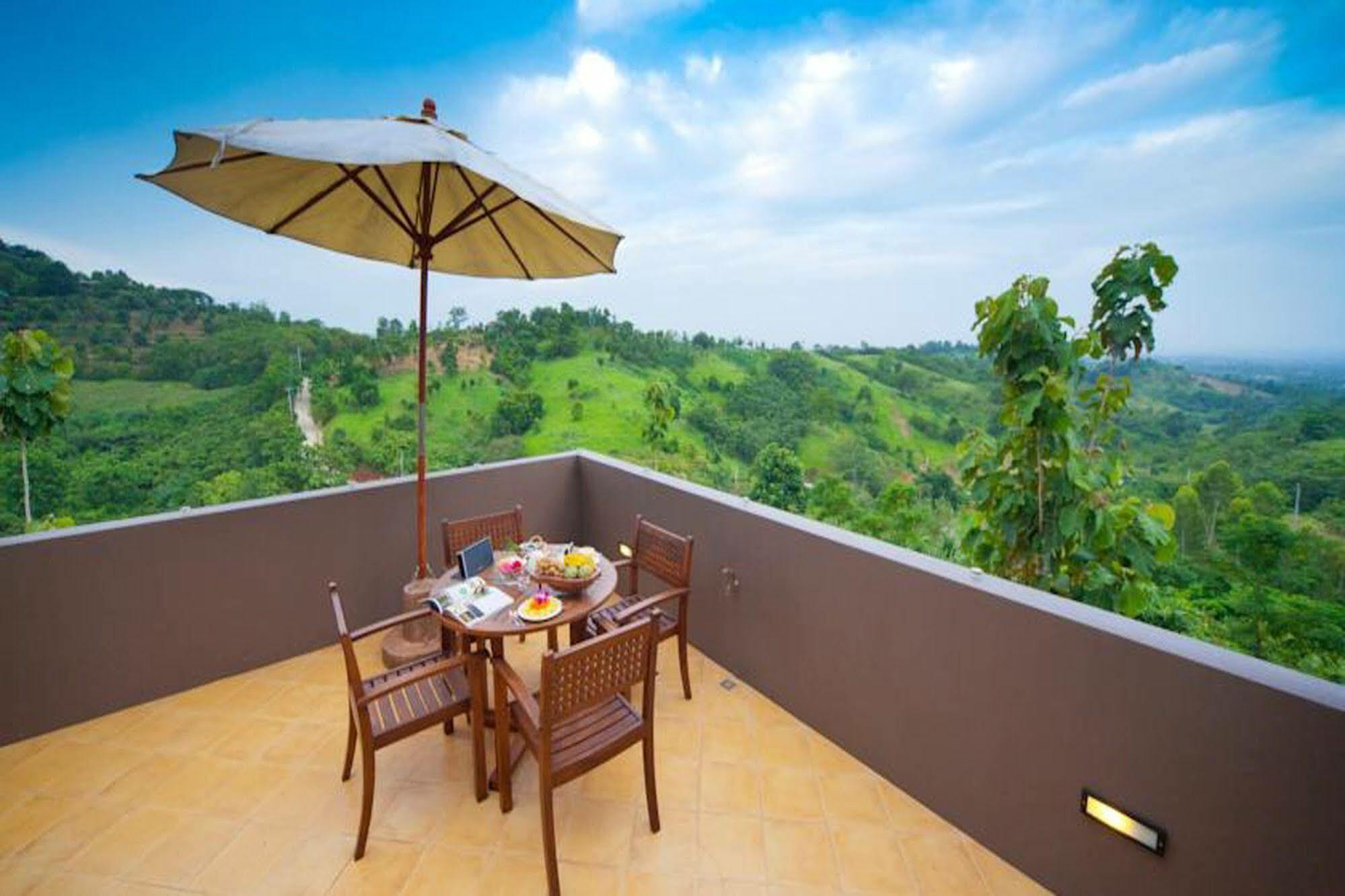 Hotel Phukumhom Khao Yai Wangkata Exterior foto